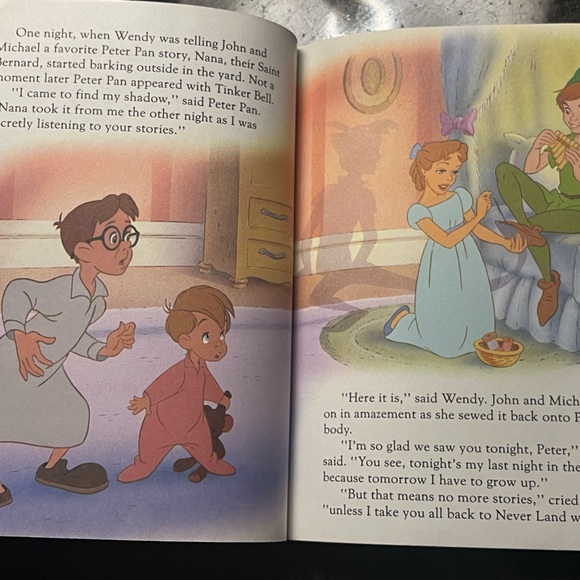 Vintage A Little Golden Book: Walt Disney's Peter Pan 1989 - Picture 6 of 12